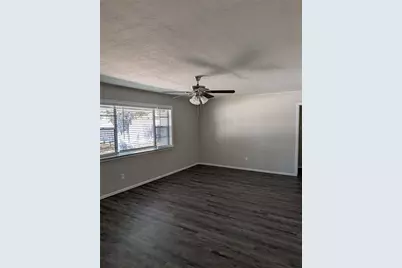 9201 Raymond Avenue, White Settlement, TX 76108 - Photo 5