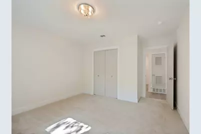 6904 Jewell Avenue, Fort Worth, TX 76112 - Photo 13