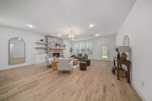 4519 Rosehill Rd, Garland, TX 75043 - Photo 7