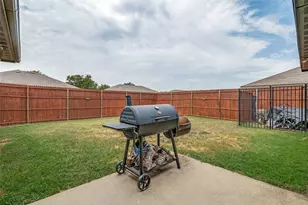 4022 Meadow Canyon Dr, Lancaster, TX 75146 - Photo 23