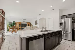 4022 Meadow Canyon Dr, Lancaster, TX 75146 - Photo 11