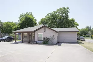 1813 Roberts Cut Off Rd, River Oaks, TX 76114 - Photo 1