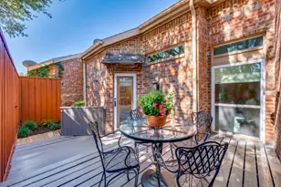 2522 Mallard Cove, Carrollton, TX 75006 - Photo 3