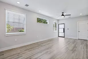 1042 Rosemont St, Austin, TX 78723 - Photo 3