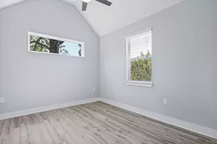 1042 Rosemont St, Austin, TX 78723 - Photo 17