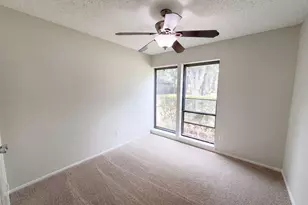 742 Hummingbird Cir, Lewisville, TX 75067 - Photo 17