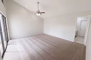 742 Hummingbird Cir, Lewisville, TX 75067 - Photo 3