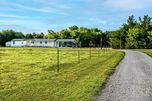 2004 Flowing Wells Rd, Pottsboro, TX 75076 - Photo 23