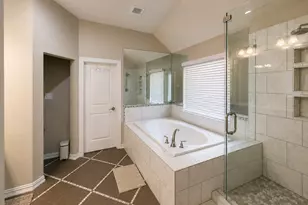 7015 Chackbay Ln, Dallas, TX 75227 - Photo 9