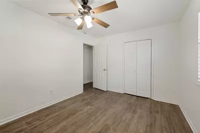 821 E Glendale St., Crowley, TX 76036 - Photo 7