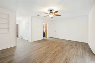 821 E Glendale St, Crowley, TX 76036 - Photo 3