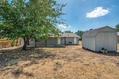 821 E Glendale St., Crowley, TX 76036 - Photo 25