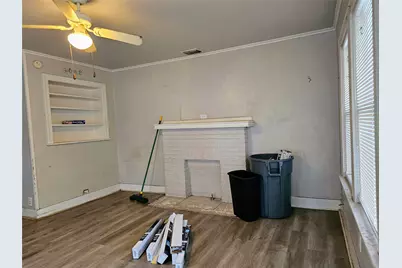 2612 Wilkinson Avenue, Fort Worth, TX 76103 - Photo 13