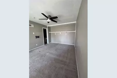5604 Boca Raton Boulevard #151, Fort Worth, TX 76112 - Photo 11