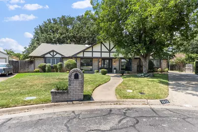 1615 Royal Mile Court, Arlington, TX 76015 - Photo 3