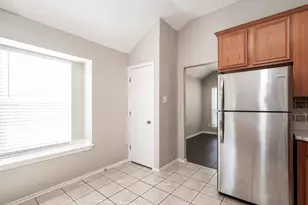 7932 Glenway Dr, Dallas, TX 75249 - Photo 9