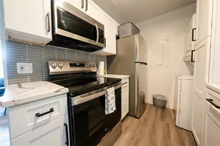 807 W Broadus St, Fort Worth, TX 76115 - Photo 5