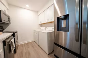 807 W Broadus St, Fort Worth, TX 76115 - Photo 13