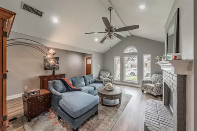 7403 Fossil Lake Drive, Arlington, TX 76002 - Photo 9
