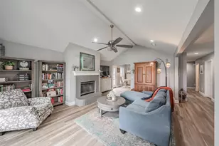 7403 Fossil Lake Dr, Arlington, TX 76002 - Photo 5