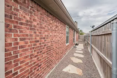 7403 Fossil Lake Drive, Arlington, TX 76002 - Photo 35