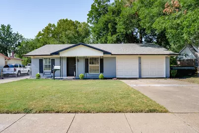 202 E Kenwood Drive, Garland, TX 75041 - Photo 1