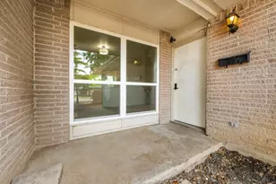 2314 Briarwood Ln, Carrollton, TX 75006 - Photo 3