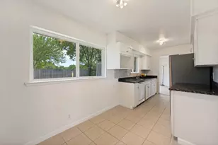2314 Briarwood Ln, Carrollton, TX 75006 - Photo 7
