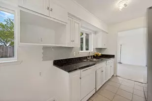 2314 Briarwood Ln, Carrollton, TX 75006 - Photo 15