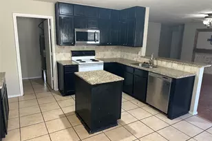 5500 Glenshee Dr, Fort Worth, TX 76135 - Photo 3