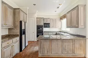 14012 Highmark Square, Dallas, TX 75254 - Photo 11