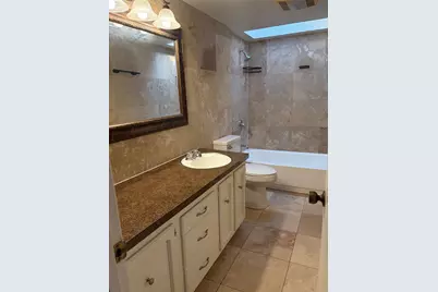 2126 Fleur De Lis Court, Arlington, TX 76012 - Photo 15