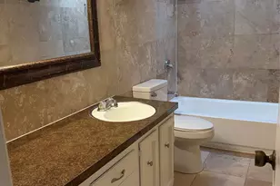 2126 Fleur De Lis Ct, Arlington, TX 76012 - Photo 15