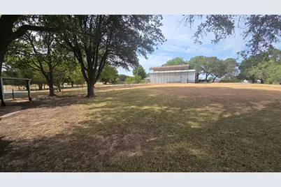 457 Shady Oak Drive, Weatherford, TX 76087 - Photo 5