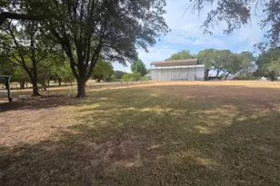 457 Shady Oak Dr, Weatherford, TX 76087 - Photo 5