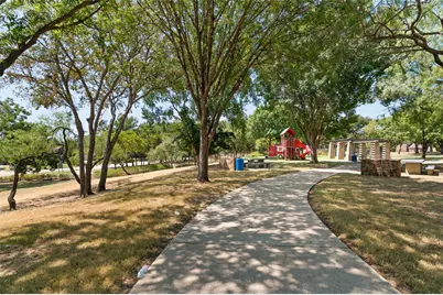 2703 Devonshire Drive, Carrollton, TX 75007 - Photo 31