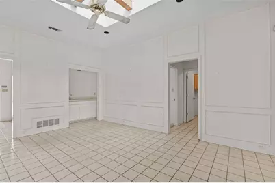 2703 Devonshire Drive, Carrollton, TX 75007 - Photo 9