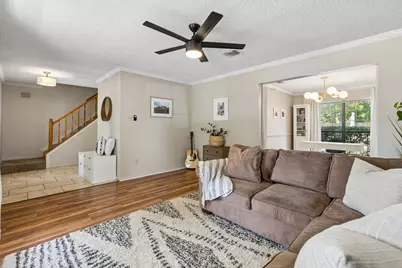 1214 Eaton Lane, Grapevine, TX 76051 - Photo 7