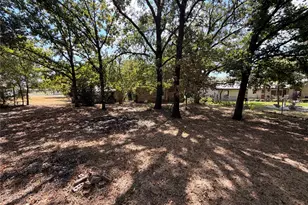 319 S Fisher St, Gorman, TX 76454 - Photo 9