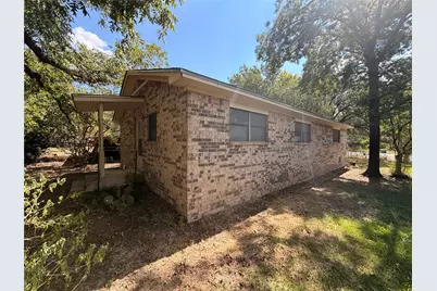 319 S Fisher Street, Gorman, TX 76454 - Photo 7