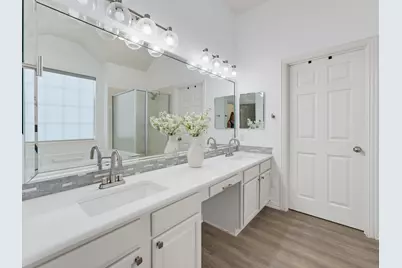1833 Brookview Drive, Carrollton, TX 75007 - Photo 17