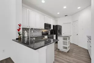 1833 Brookview Dr, Carrollton, TX 75007 - Photo 9