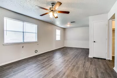 105 Peach Street #B, Crowley, TX 76036 - Photo 3