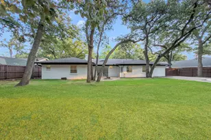 2633 Locksley, Irving, TX 75061 - Photo 37