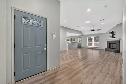 279 Vaden Avenue, Burleson, TX 76028 - Photo 3