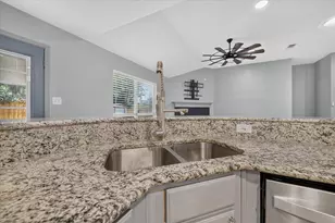 279 Vaden Ave, Burleson, TX 76028 - Photo 17