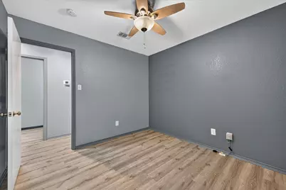 279 Vaden Avenue, Burleson, TX 76028 - Photo 21