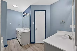 279 Vaden Ave, Burleson, TX 76028 - Photo 25