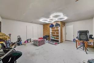 2108 Meadow Lark, Irving, TX 75060 - Photo 17