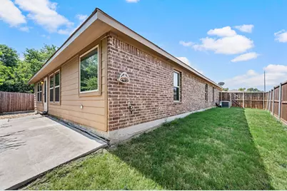 1800 Kings Cross Drive, Lancaster, TX 75134 - Photo 23